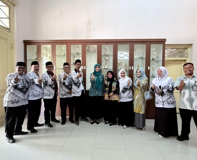 PGRI Kota Cilegon Jalin Silaturahmi dengan Ibunda Guru, Ibu Walikota Hj. Alfi Rizki Agnia Robinsar