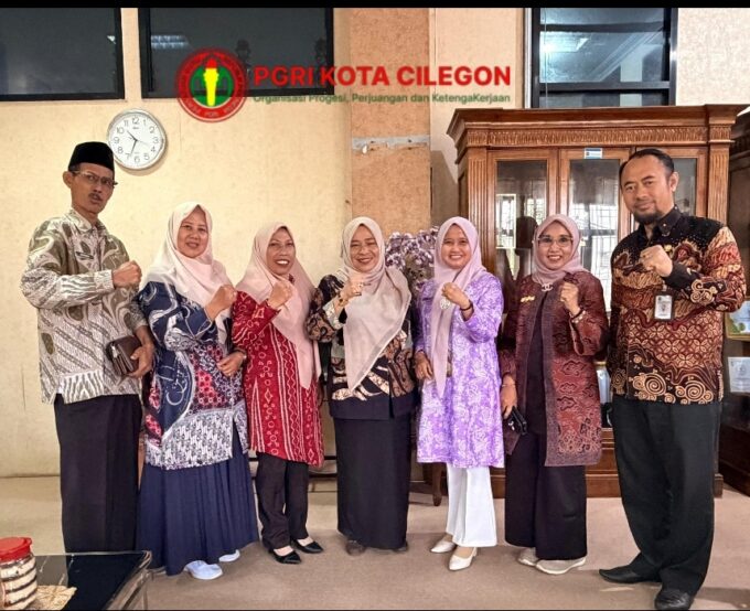 Kepala Dindikbud Cilegon Merestui Pengukuhan 'Ibunda Guru' (Istri Wali Kota) dan Pengurus PGRI, Tunjukkan Sinergi Pendidikan Kota
