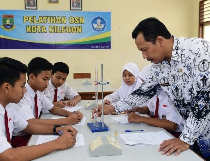 Menuju Cilegon Berprestasi: Panduan Strategis Guru Pembimbing Menghadapi Olimpiade Sains Nasional (OSN)
