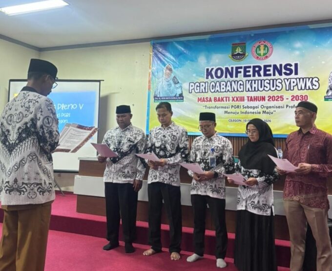 Estafet Kepemimpinan: Adrian Terpilih Aklamasi dalam Konferensi PGRI Cabang Khusus YPWKS 2025-2030